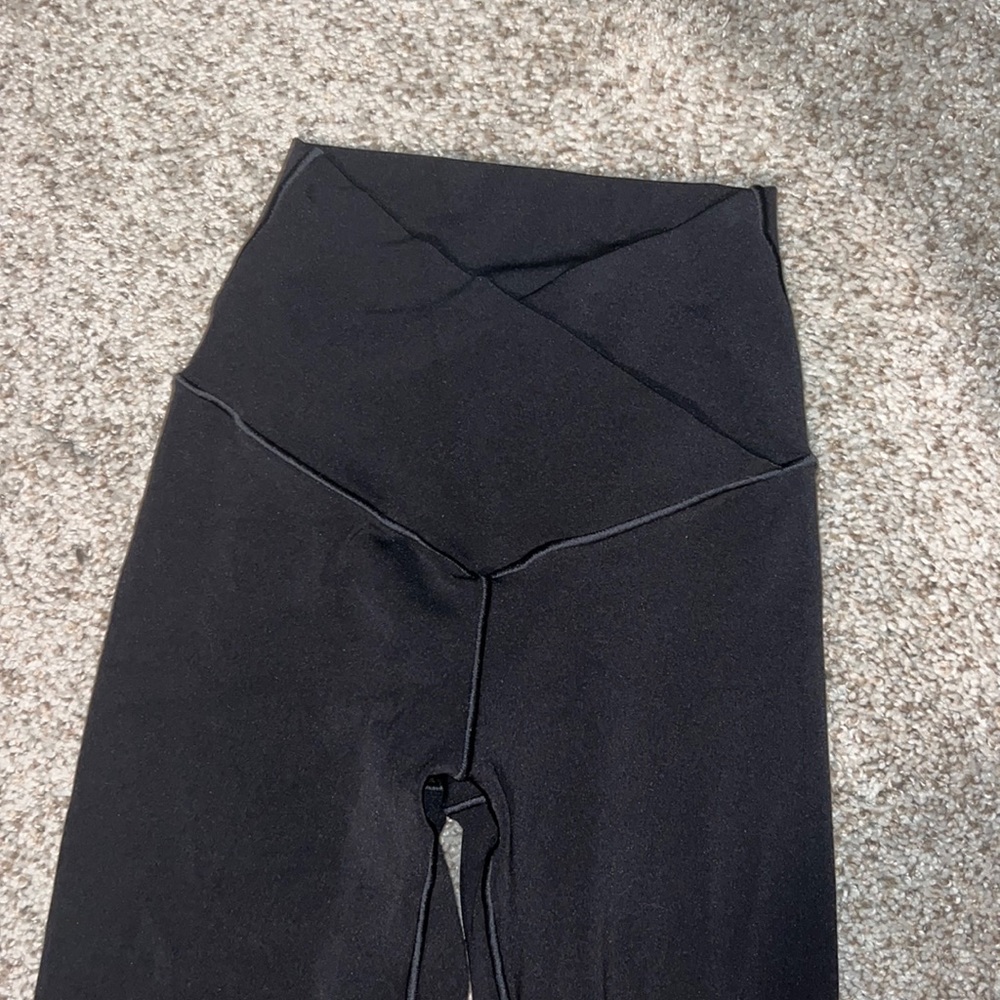 AERIE CROSSOVER FLARE LEGGINGS XXS